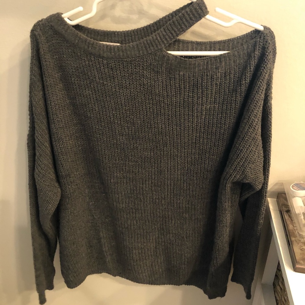 Cute American Eagle sweater with shoulder cut out